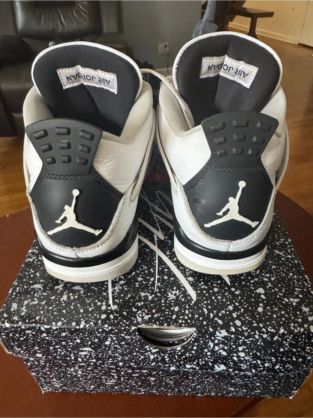 Air Jordan 4 Retro 